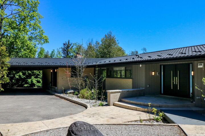 Property Photo:  285 Balmy Beach Road  ON N4K 5N4 