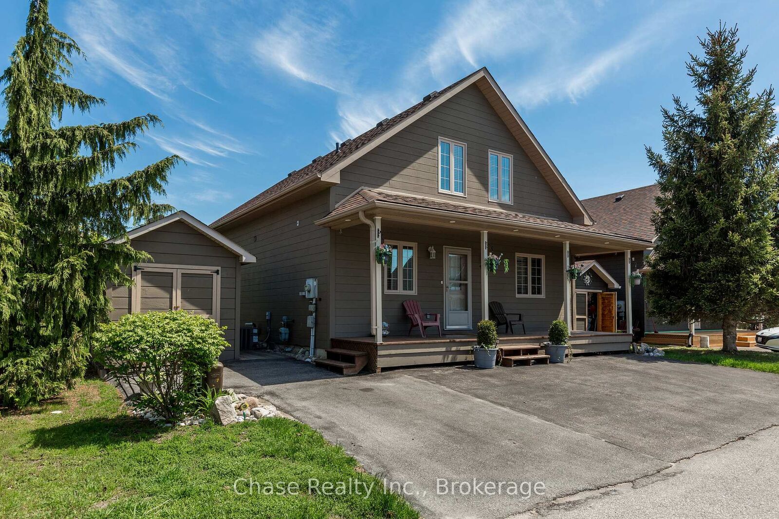 Property Photo: 47 Madawaska Trail ON L9Z 1X7