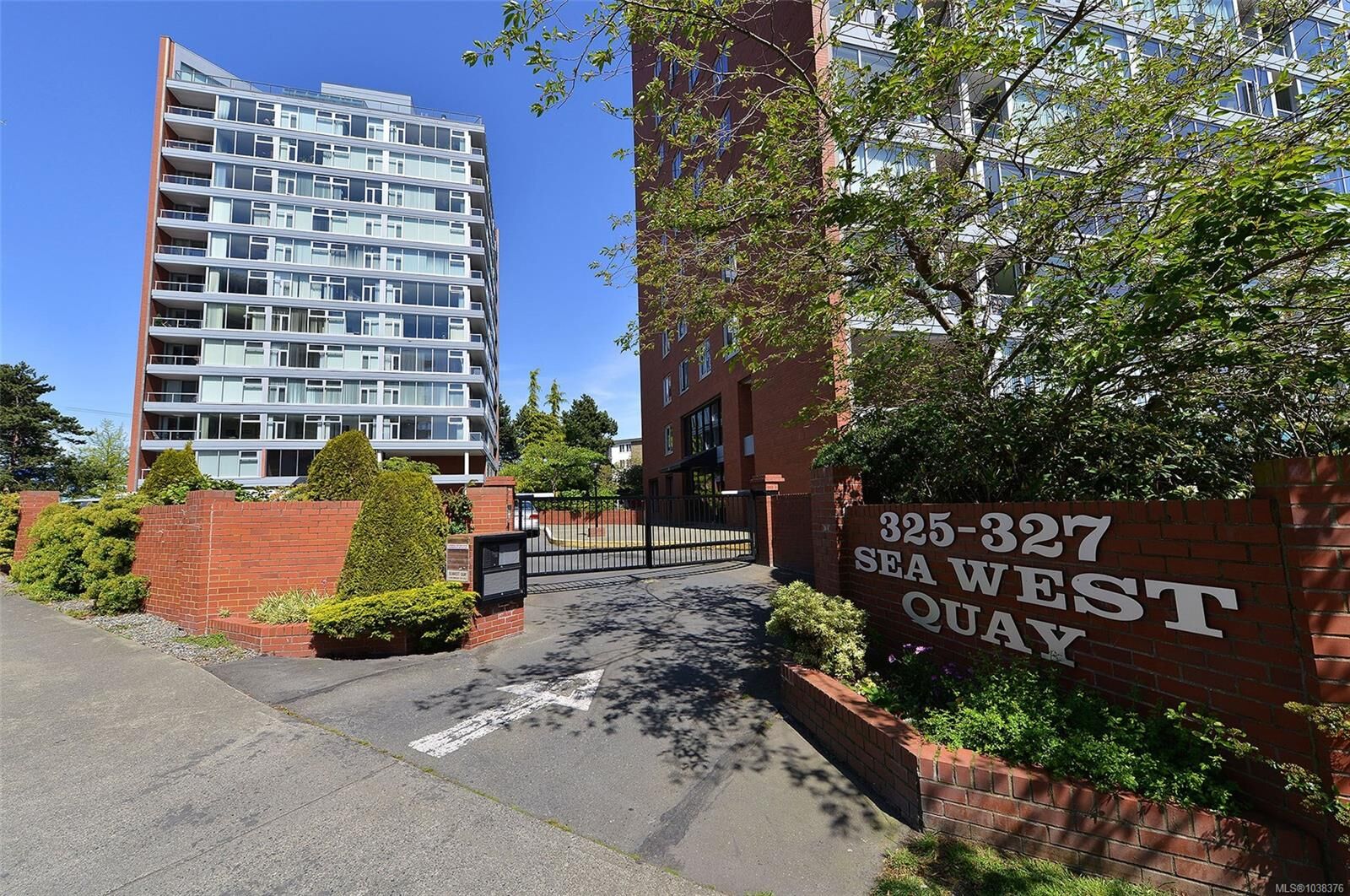 Property Photo: 327 Maitland St #1101 BC V9A 7G7
