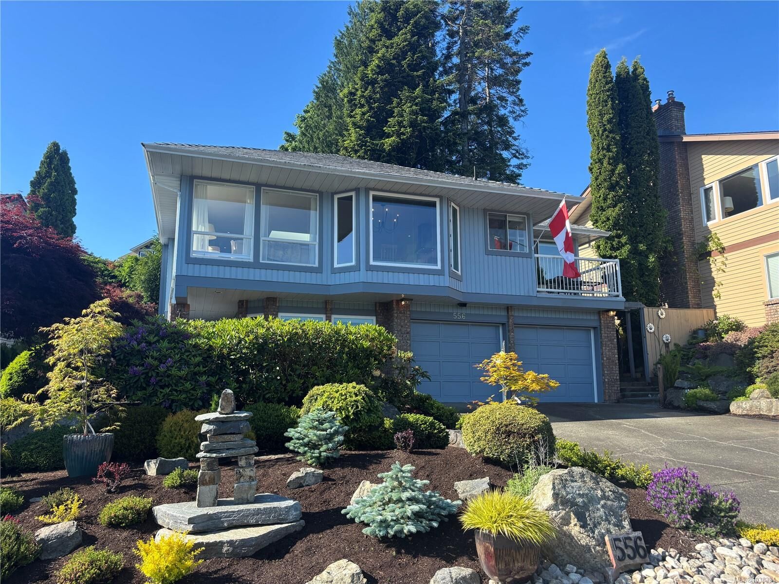Property Photo: 556 Marine View BC V0R 1L1