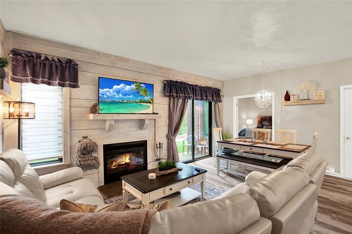 Property Photo: 2405 Swiss Mountain Dr PA 15622