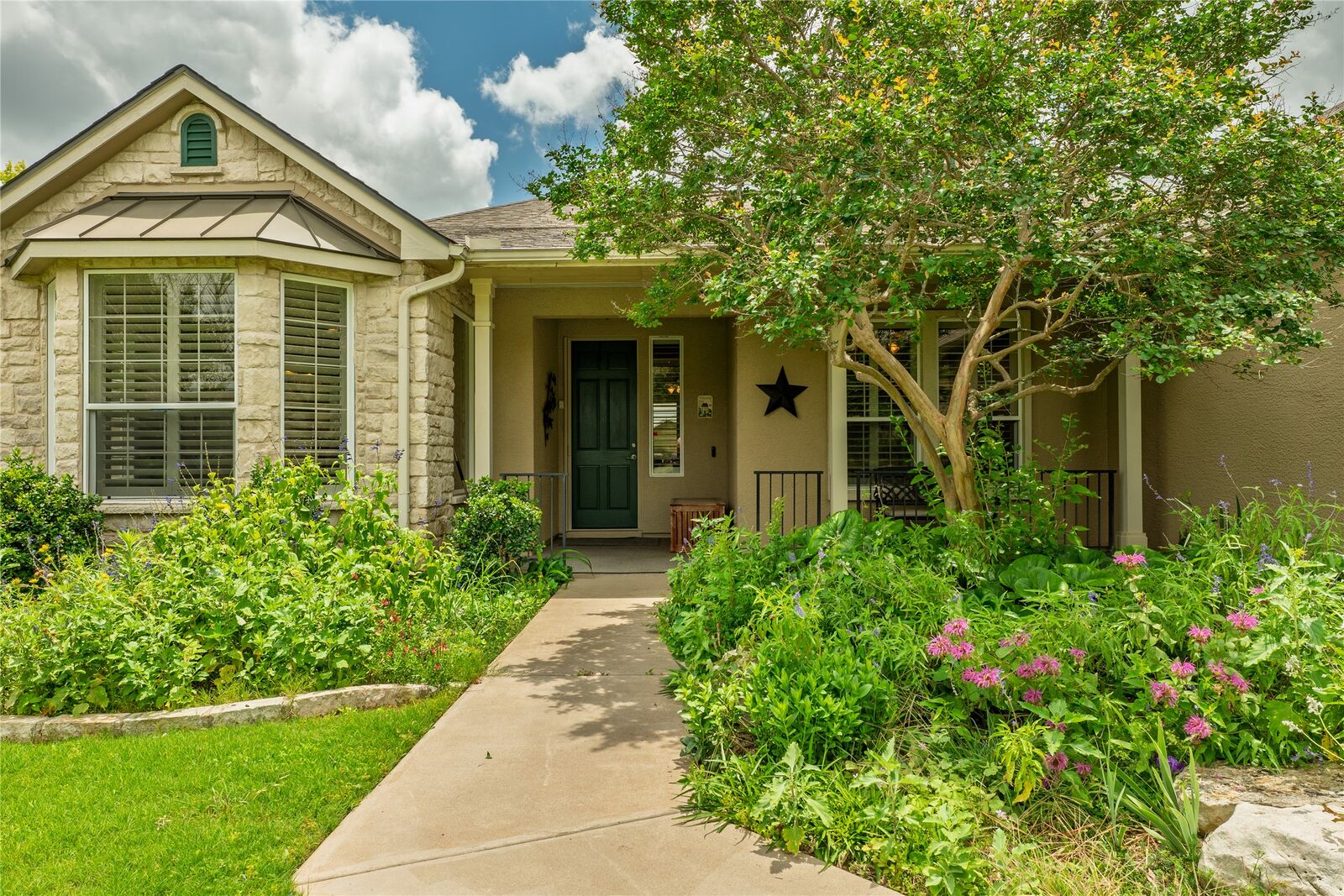 Property Photo: 117 Blazing Star Dr Drive TX 78633