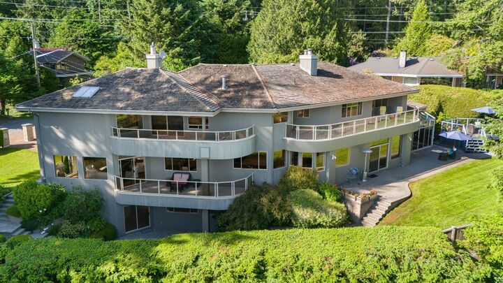 Photo de la propriété: 4406 Woodpark Road BC V7S 2W4