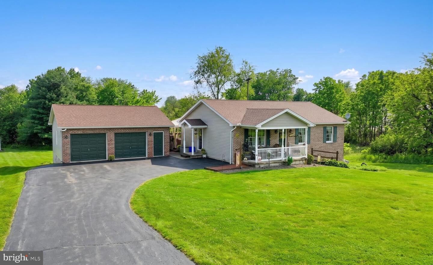 Property Photo: 2251 Meetinghouse Road PA 17362