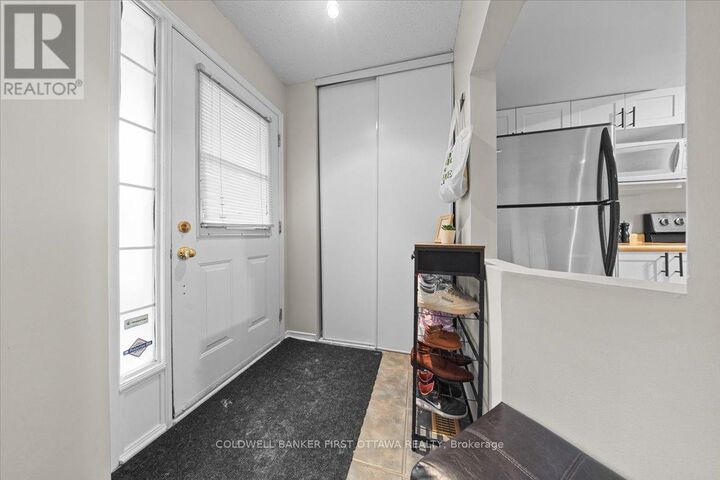Property Photo:  29 Heartleaf Private  ON K1T 3Z9 