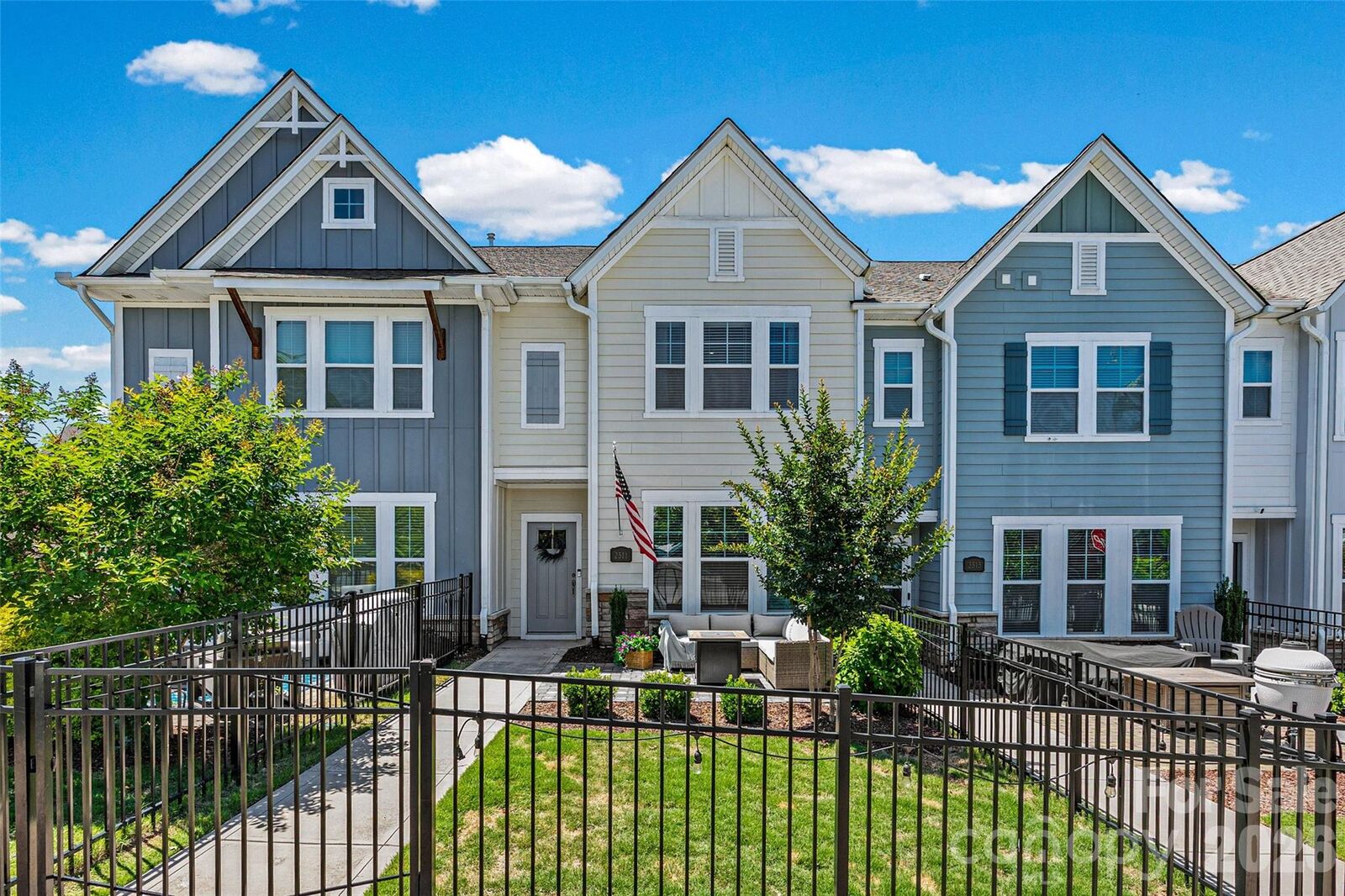 Property Photo:  2511 Duncan Avenue  NC 28205 