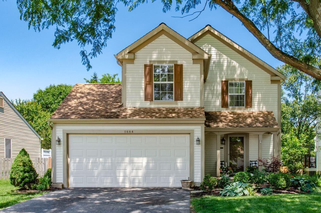 Property Photo: 1684 Weather Stone Lane OH 43235