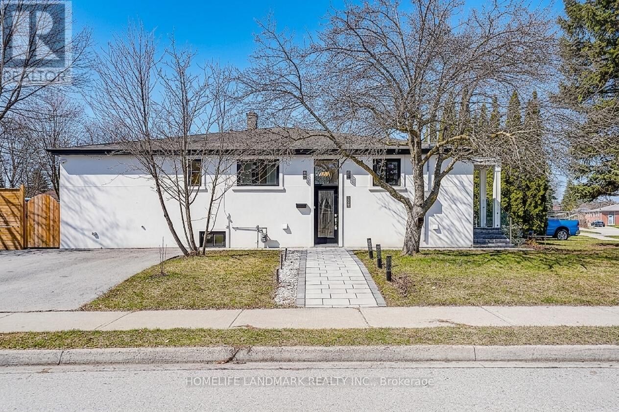 Property Photo:  304 Kerswell Drive Lower 2  ON L4C 2X2 