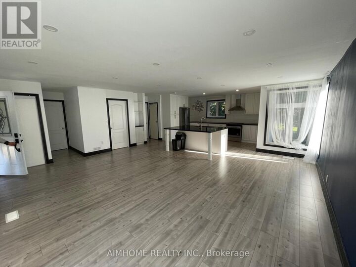 Property Photo: 11 Lauralynn Crescent Main ON M1S 2H3