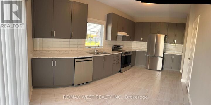 Property Photo: 292 Springfield Crescent ON L0M 1S0