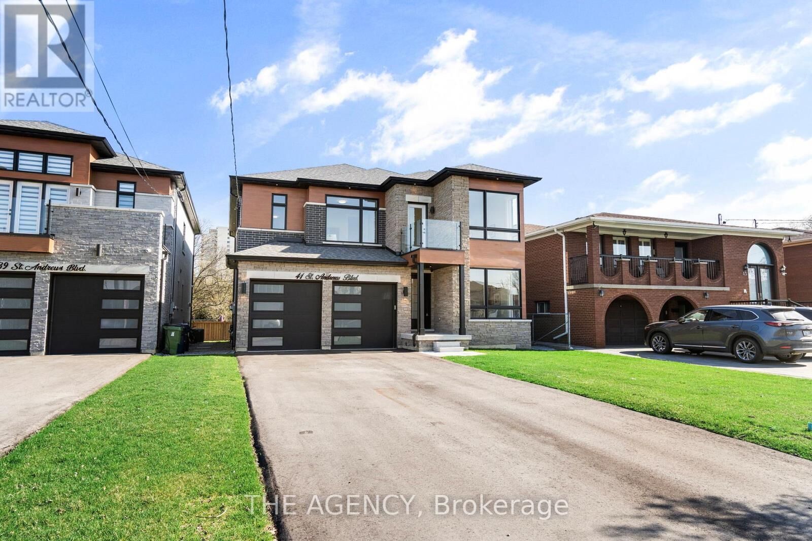 Property Photo:  41 St Andrews Boulevard  ON M9R 1W2 