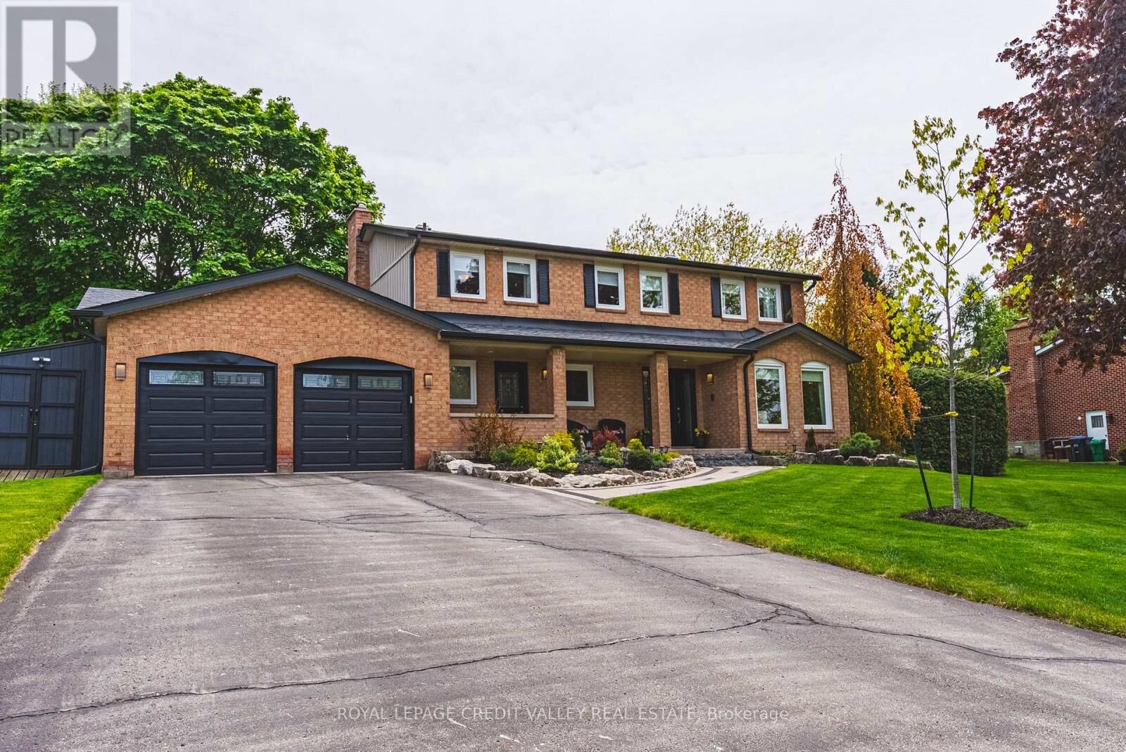 Property Photo:  5 Valleygreen Crescent South  ON L7C 1J3 