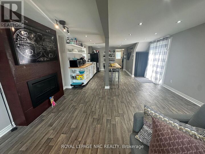 Property Photo:  10 Thorold Road  ON L3C 3T2 