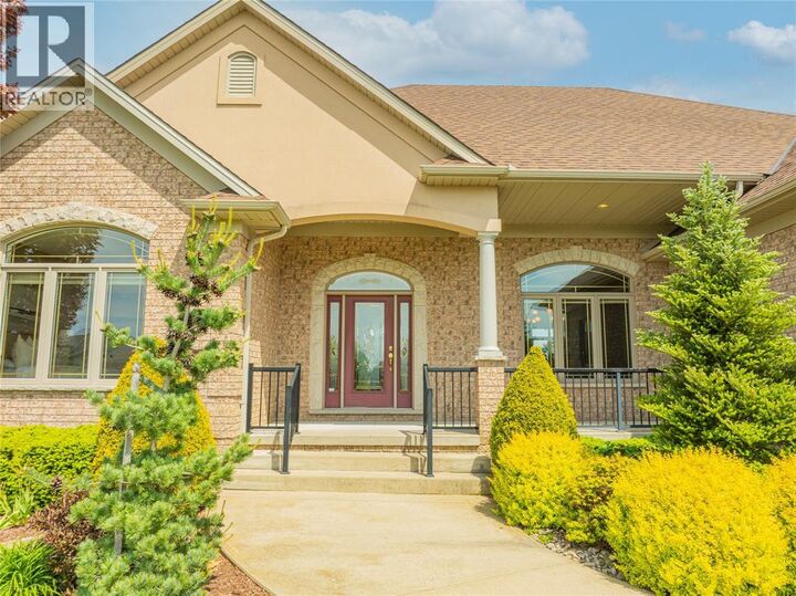 Property Photo:  748 Norman Street West  ON N0N 1T0 