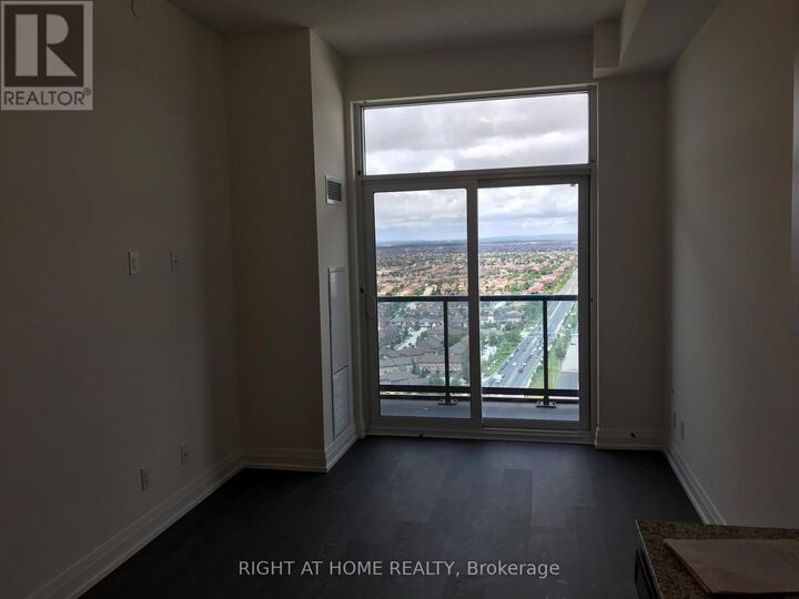 Property Photo:  3700 Highway 7 2909  ON L4L 1A6 