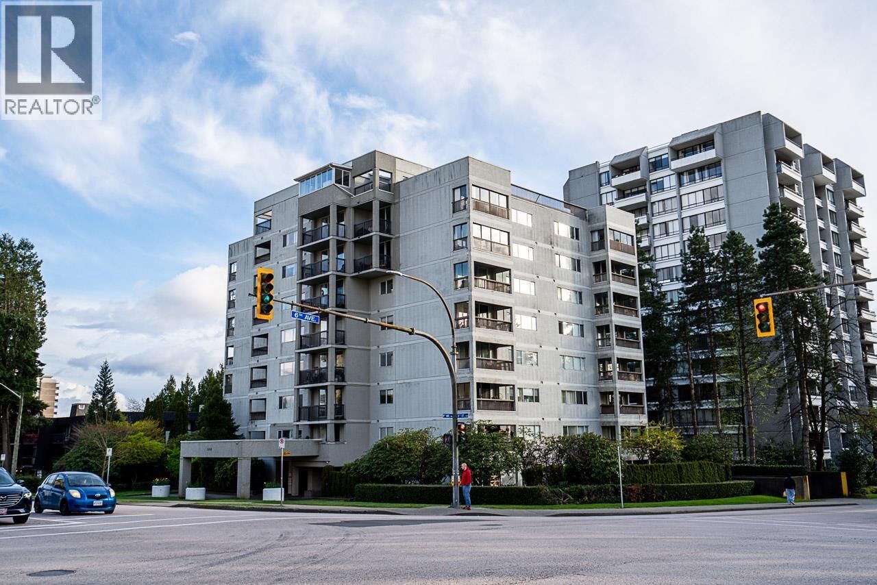 Property Photo: 550 Eighth Street 504 BC V3M 3R9