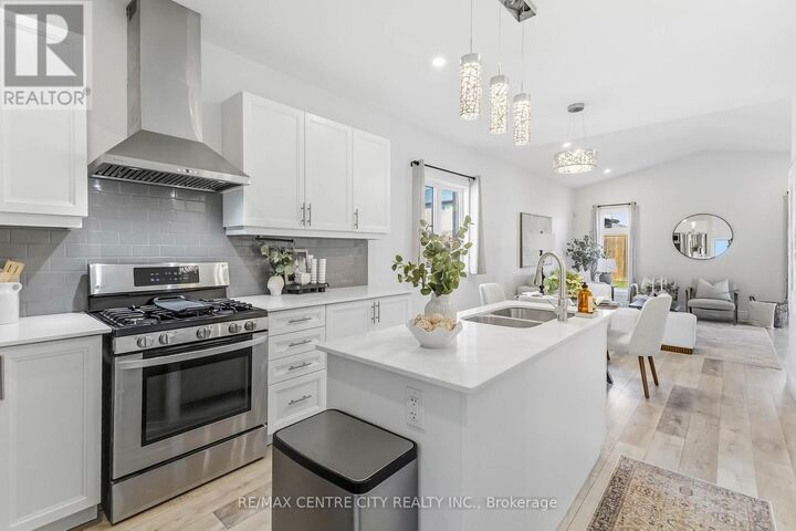 Property Photo:  2344 Constance Avenue  ON N6M 0G5 