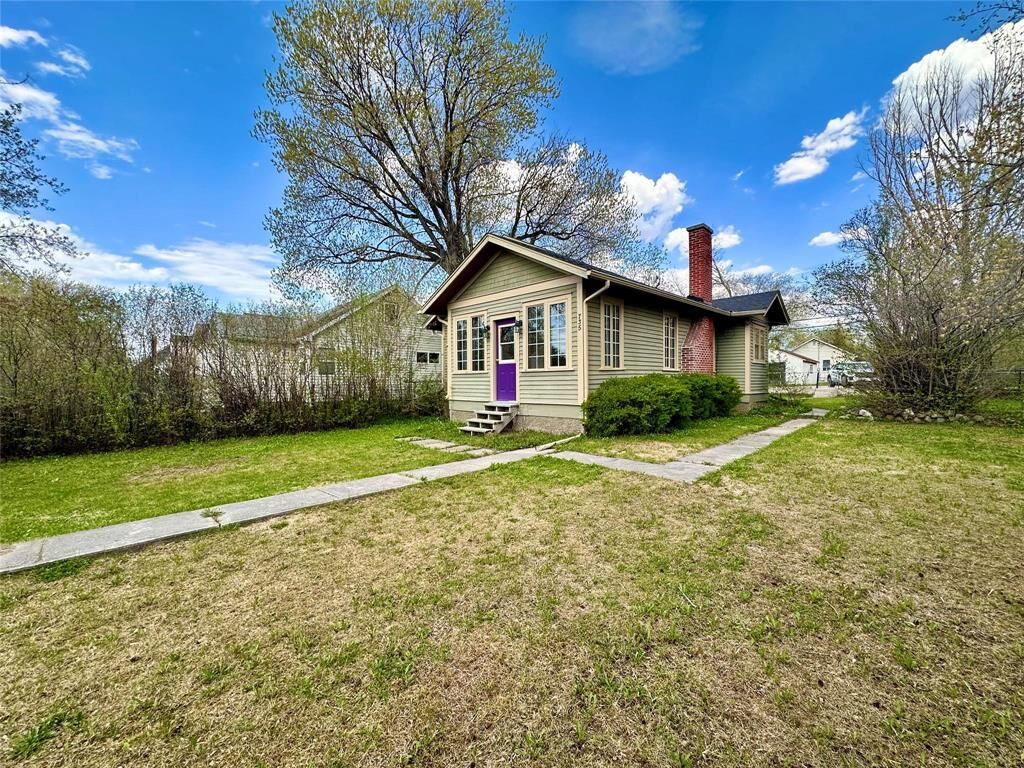 Property Photo: 735 Taylor Avenue MB R9A 1K2