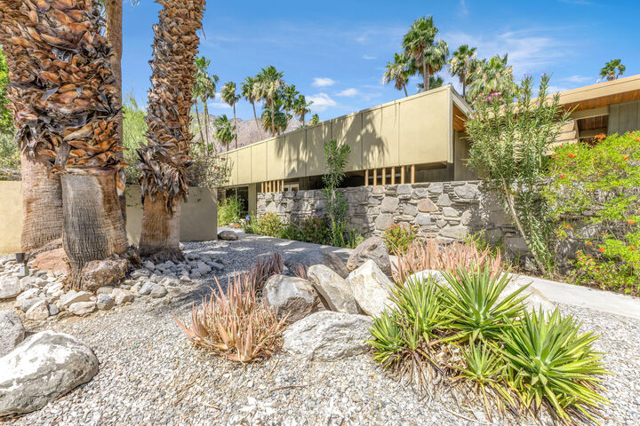 Property Photo:  1285 N Via Paraiso  CA 92262 