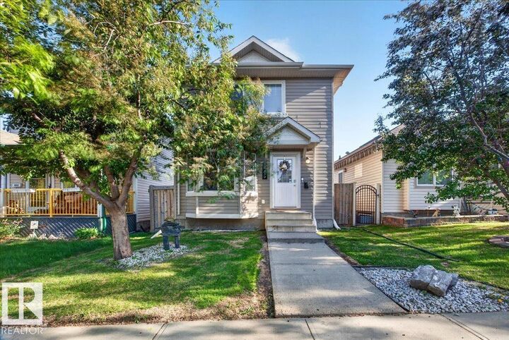 Property Photo:  21339 91 Avenue NW  AB T5T 6Y9 