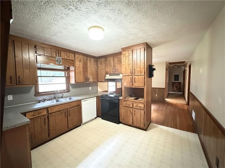 Property Photo:  210 Cherrywood Drive  GA 30188 