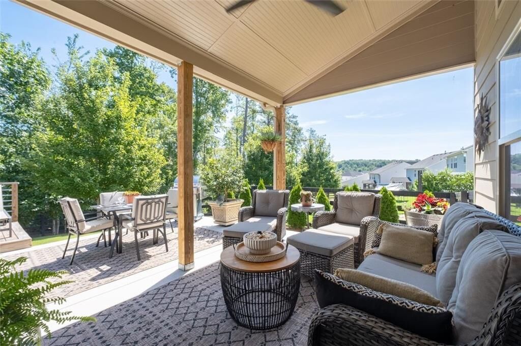 Property Photo: 4745 Sandy Creek Drive GA 30028