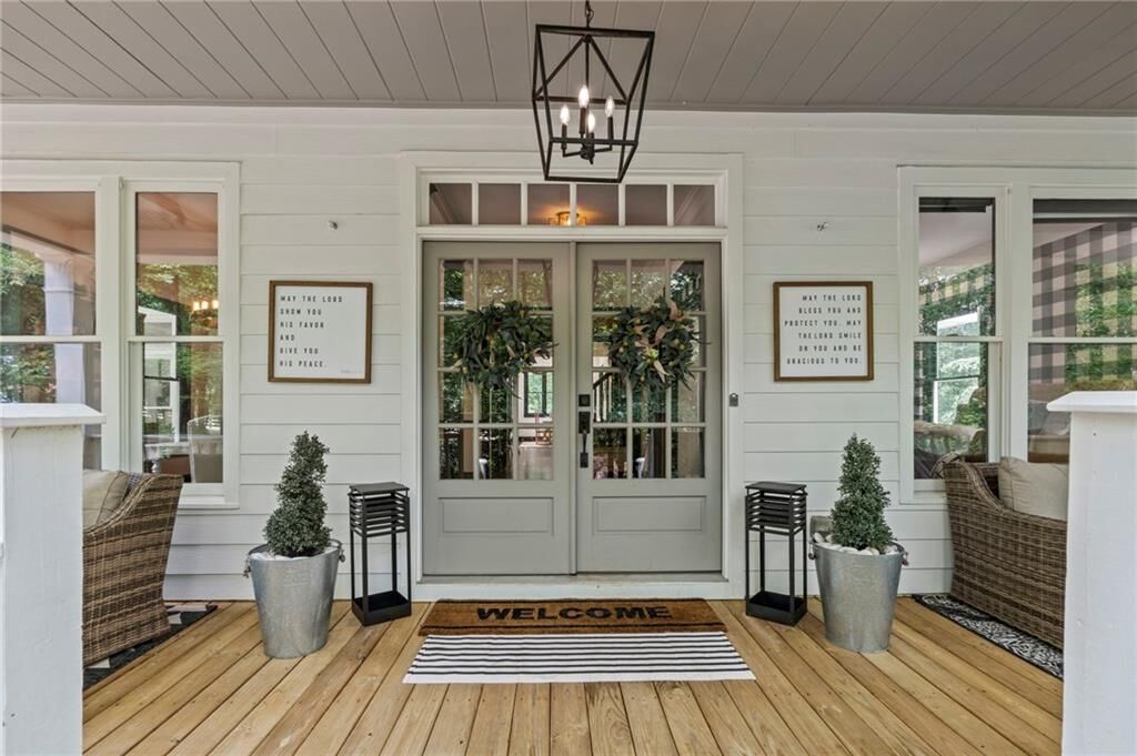 Property Photo: 4025 Little Falls Drive GA 30041