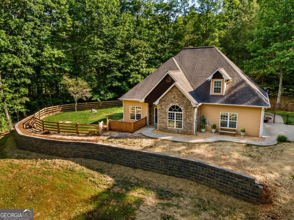 Property Photo:  201 Oakawana Trail  GA 30513 