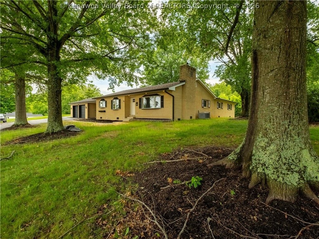 Property Photo:  3367 Teays Valley Road  WV 25526 