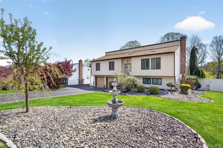 Property Photo:  3 Arlington Drive  NY 10926 