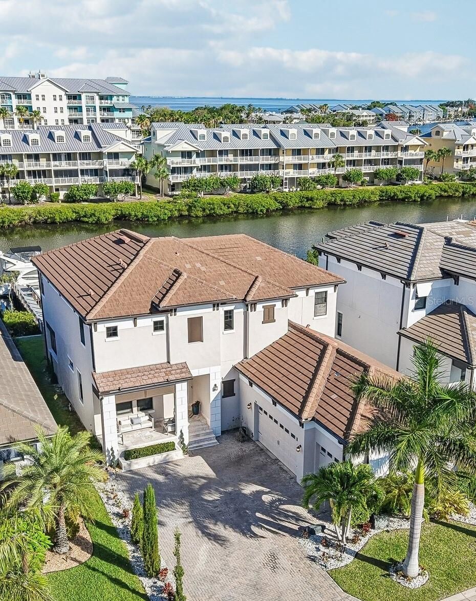 Property Photo:  3110 Christophers Watch Lane  FL 33570 