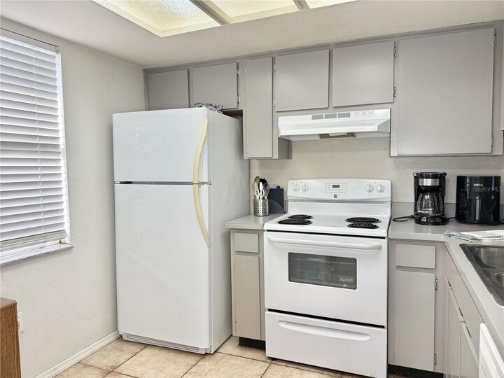 Property Photo:  5054 Terrace Club Lane 101  FL 33617 