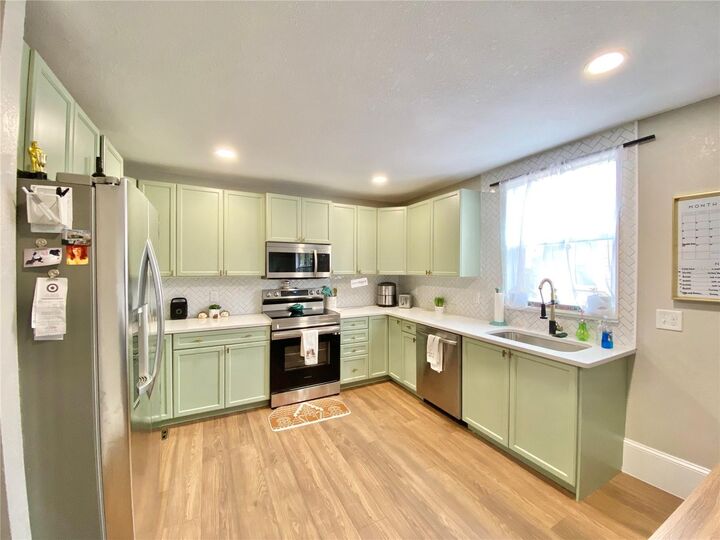 Property Photo:  908 E 20th Avenue  FL 33605 