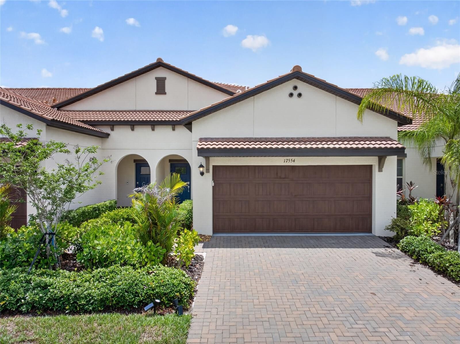 Property Photo:  17554 Holly Well Avenue  FL 33598 