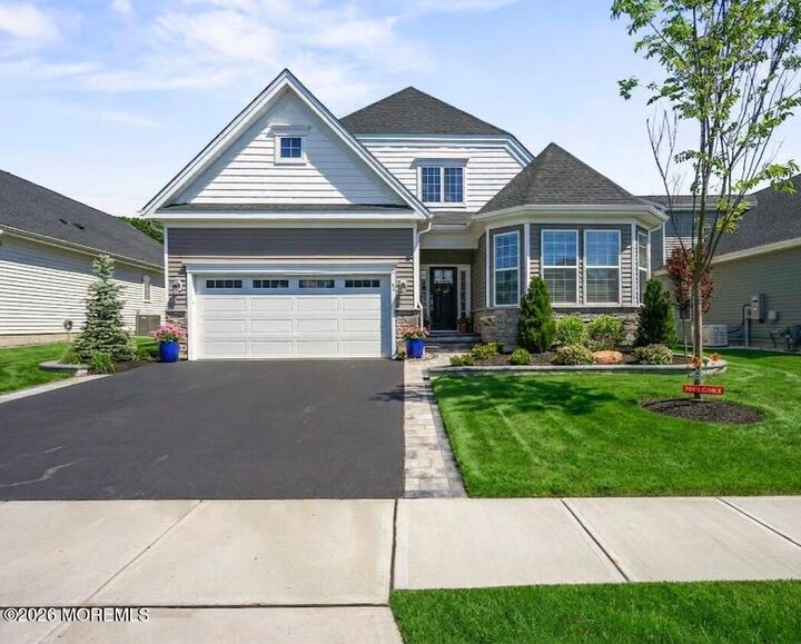Property Photo:  40 Emerald Road  NJ 08533 