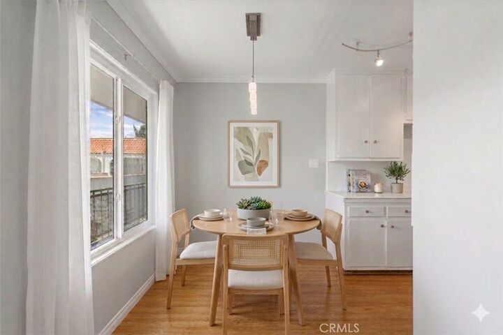 Property Photo:  1227 E 1st Street 2C  CA 90802 