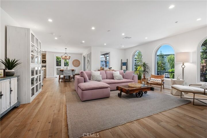 Property Photo:  407 Avenida Santa Barbara  CA 92672 