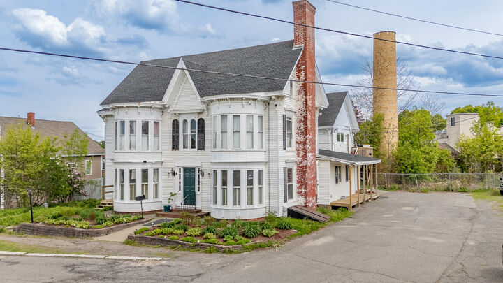 Property Photo:  8 Monument Square  ME 04426 