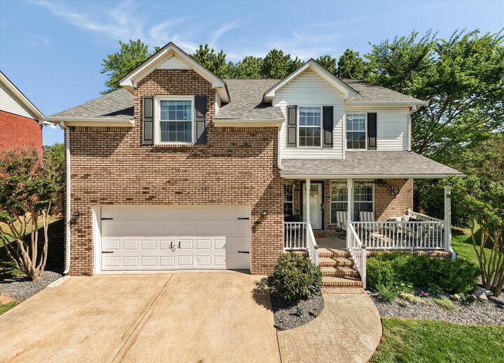 Property Photo: 302 Cheairs Ct TN 37174