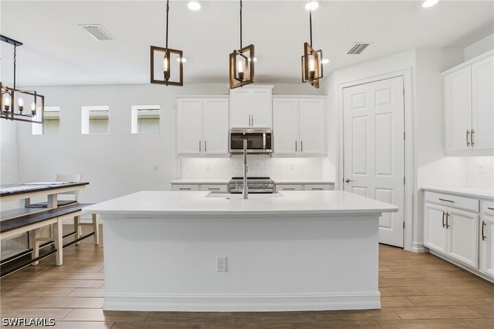Property Photo:  28032 Captiva Shell Loop  FL 34135 