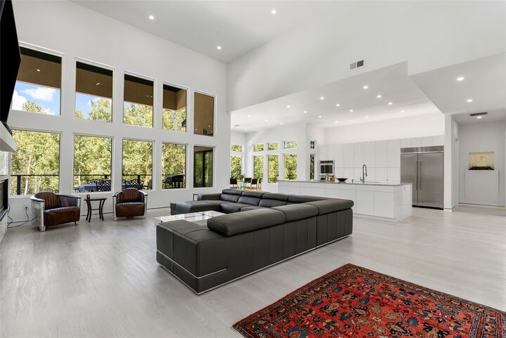 Property Photo:  829 Pheasant Run  MT 59840 