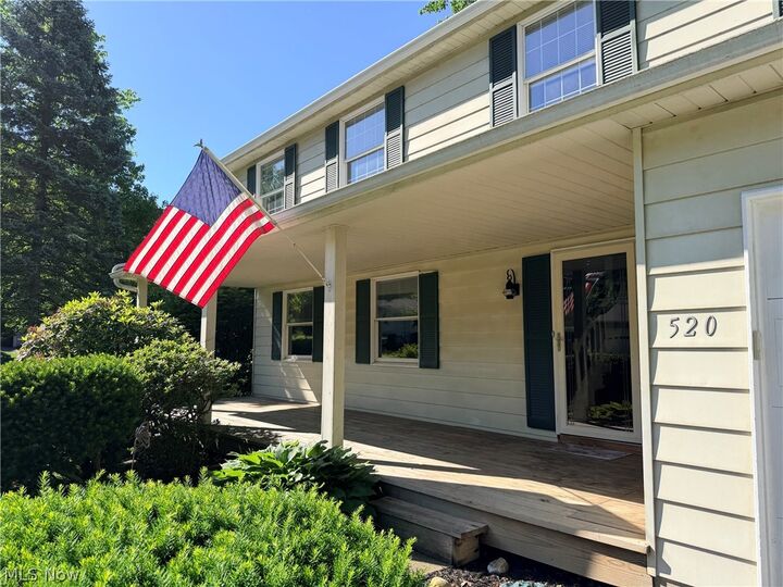 Property Photo:  520 Heatherwood Drive SE  OH 44484 