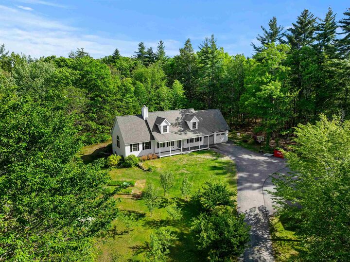 Property Photo:  137 Hearthside Drive  NH 03825 