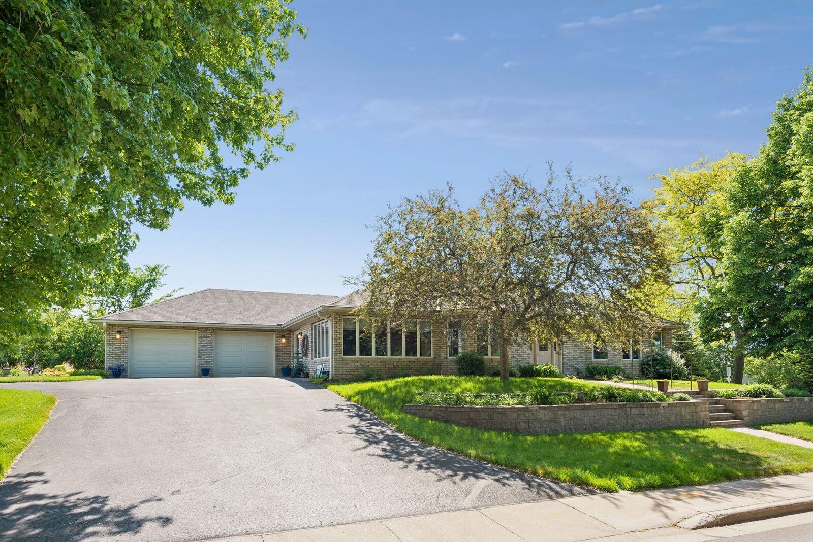 Property Photo:  700 Spruce Drive  WI 54016 