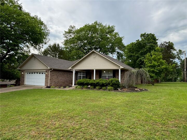 Property Photo:  10 Fairbrook Lane  AR 72830 