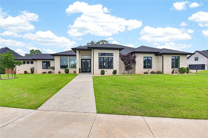 Property Photo:  8601 W Migration Way  AR 72713 
