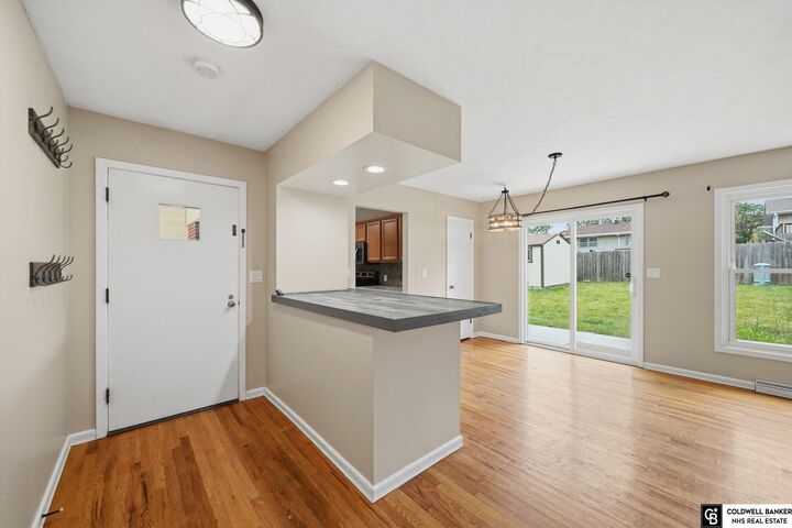 Property Photo:  900 Northborough Lane  NE 68505 