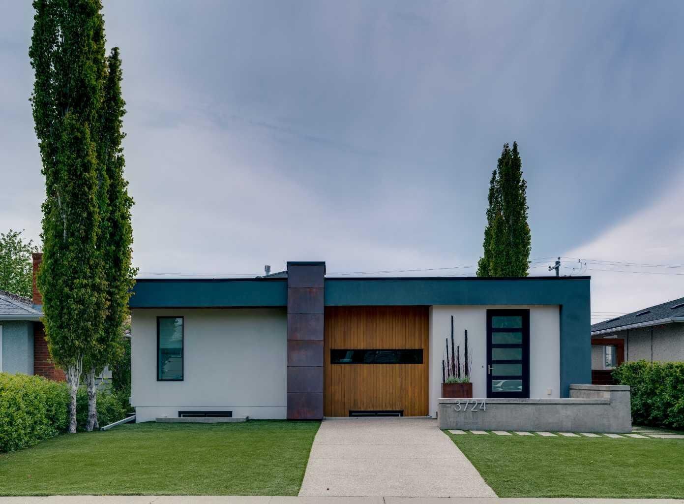 Property Photo: 3724 Kerrydale Road SW AB T3E 4T2