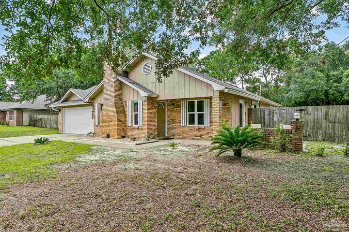 Property Photo:  2182 Calle De Cantabria  FL 32566 