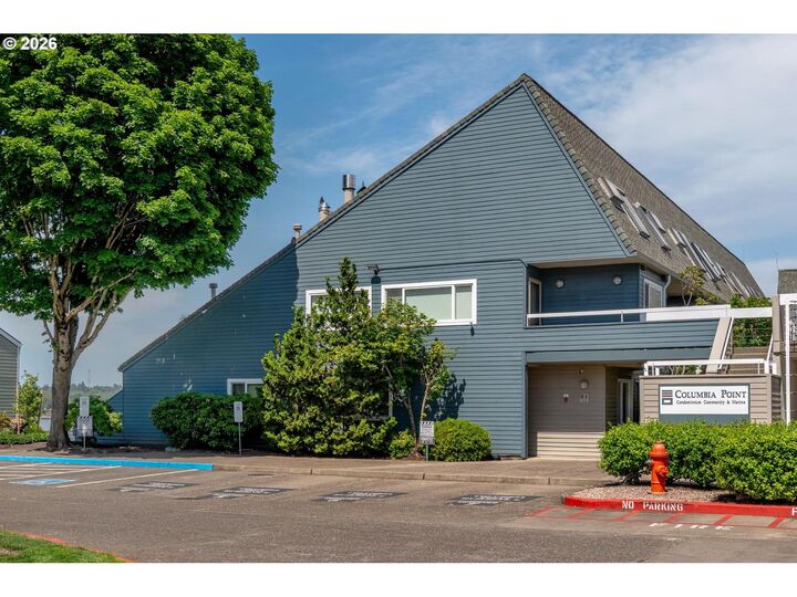 Property Photo: 113 N Hayden Bay Dr OR 97217